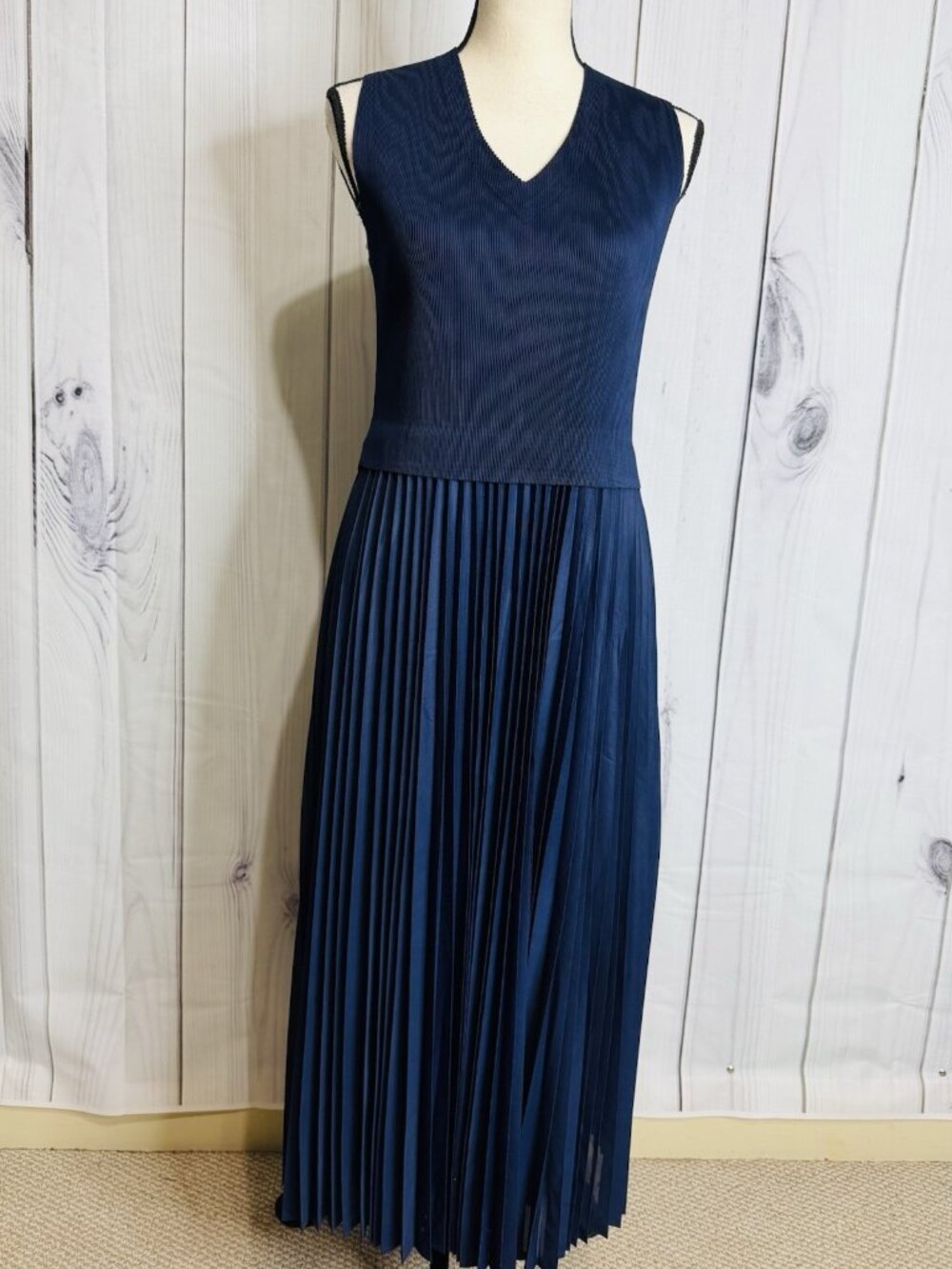 NWT Anthropologie Current Air Los Angeles Navy Pleated Midi Dress Sz L NEW